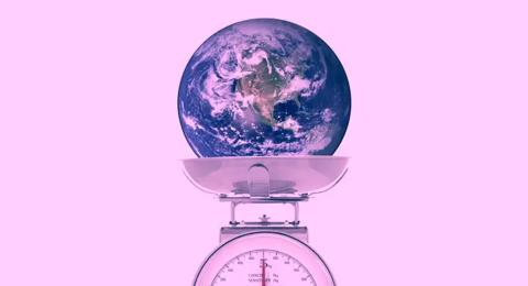 كم يبلغ وزن كوكب الأرض؟
