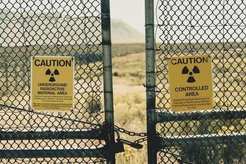سلبيات ومخاطر استخدام الطاقة النووية.